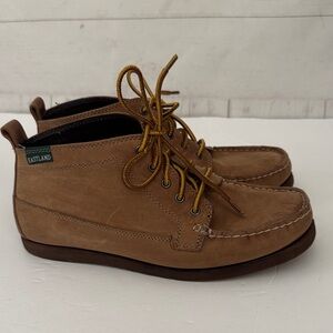 Eastland Woman’s 7.5W Tan Suede Moc Toe Chukka Boots